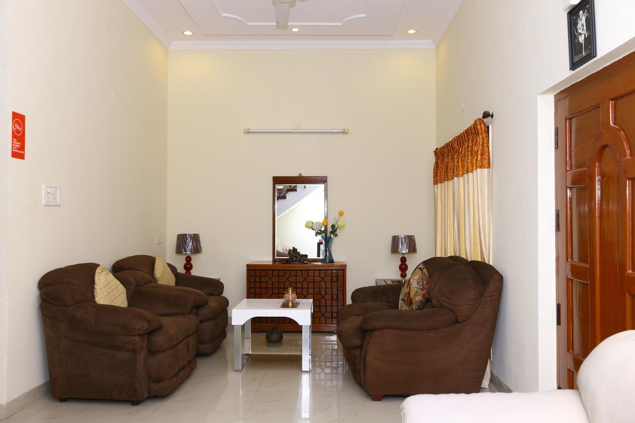 Oyo 9257 Egmore Chennai Exterior photo